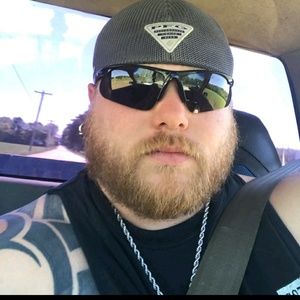 Meet your Posher, Cory